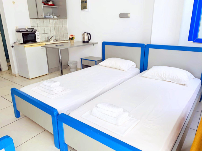 Bedroom 2, Kassavetis Center Hotel Studios and Apartments, Crete