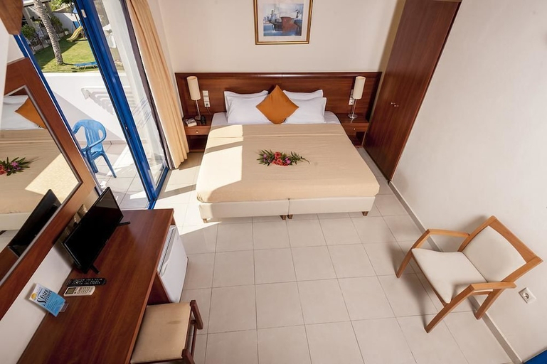 Bedroom 2, Adelais Hotel, Crete