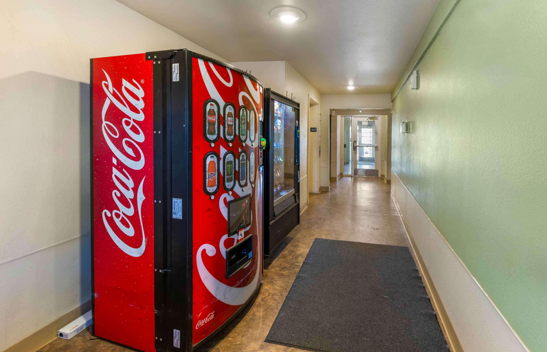 Food & Drinks, Woodspring Suites Lubbock South, Lubbock