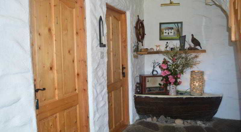 Others 5, Lissyclearig Thatch Cottage
