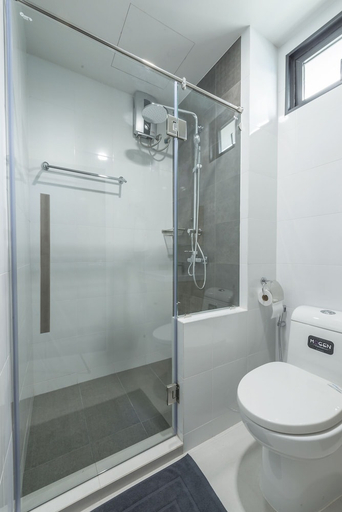 Bathroom 3, PAMA House Boutique Hostel, Khlong San