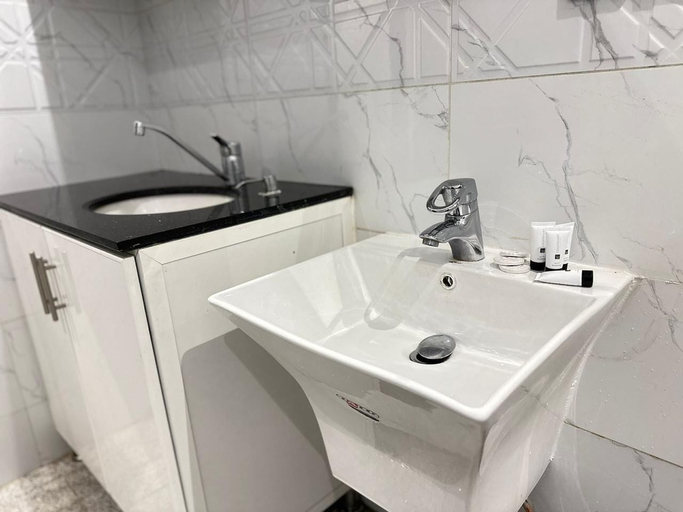 Bathroom 3, MG Crown Hotel 3, Al Madinah Al Munawwarah