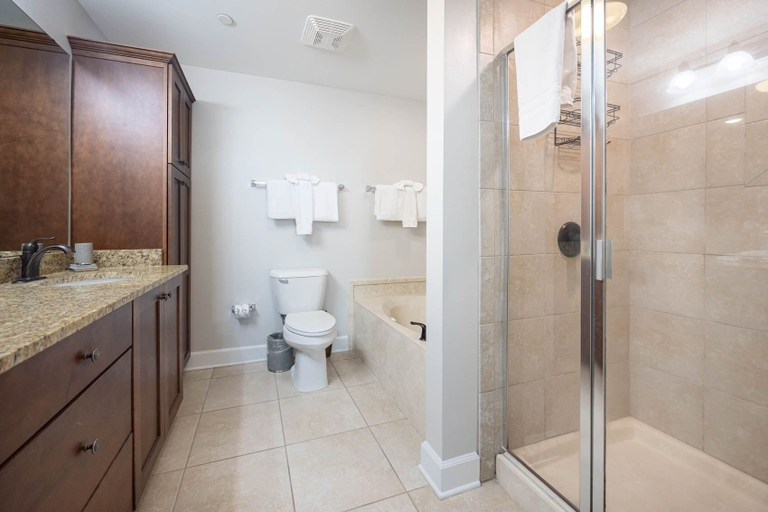 Bathroom 4, Phoenix Gulf Shores by Brett/Robinson Vacations, Baldwin
