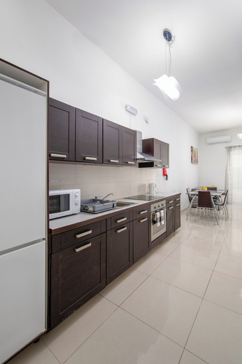 Private kitchen 2, Modern 2 BR Apartment with AC - Near Sea