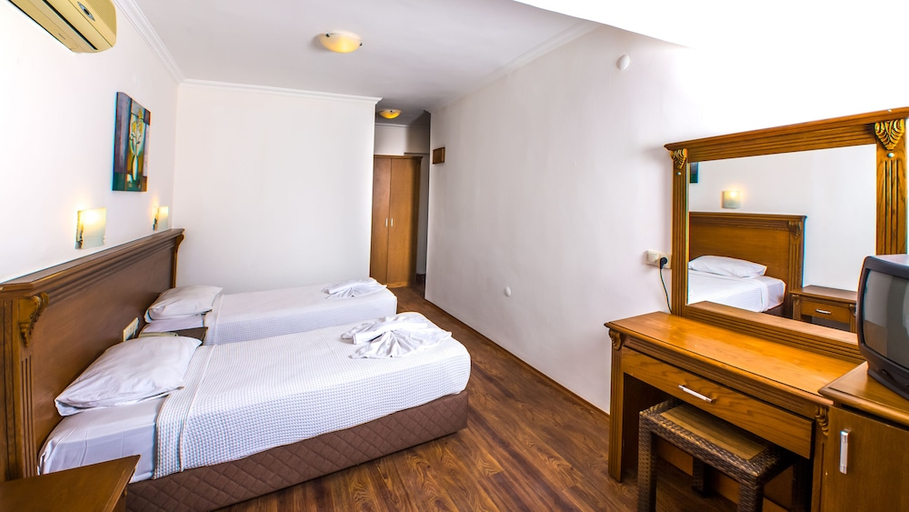 Bedroom 4, Honeymoon Hotel, Marmaris
