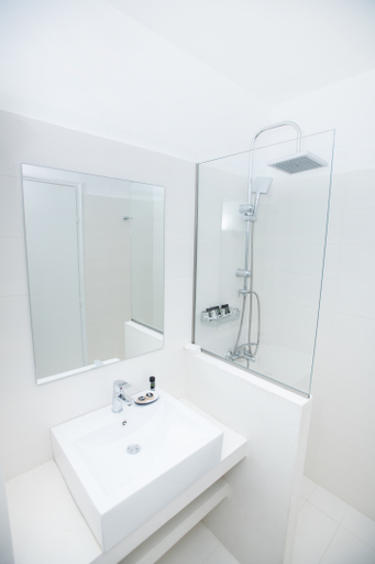 Bathroom 5, Bianco Olympico Beach Resort, Central Macedonia