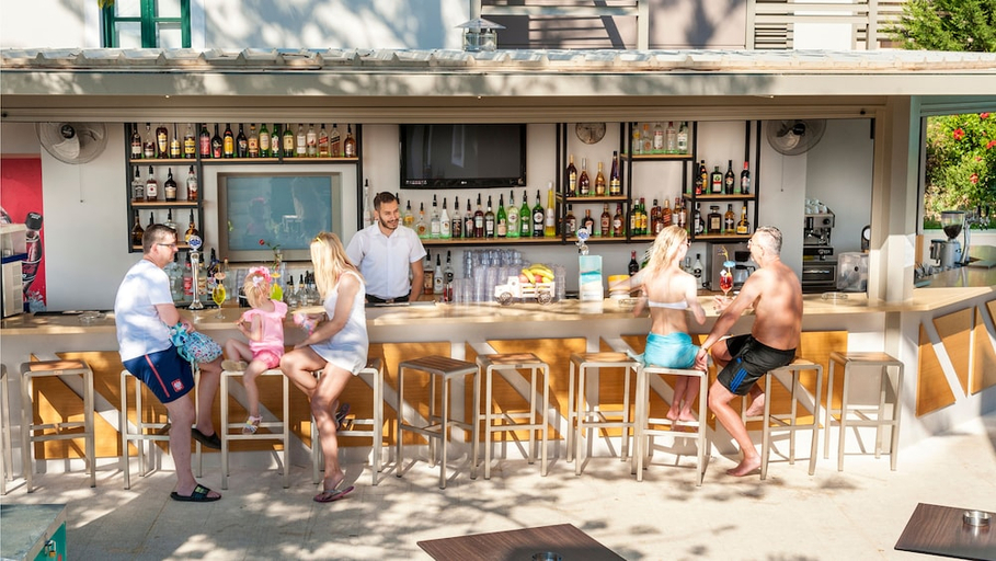Food & Drinks 5, Sirios Village Luxury Hotel and Bungalows, Crete
