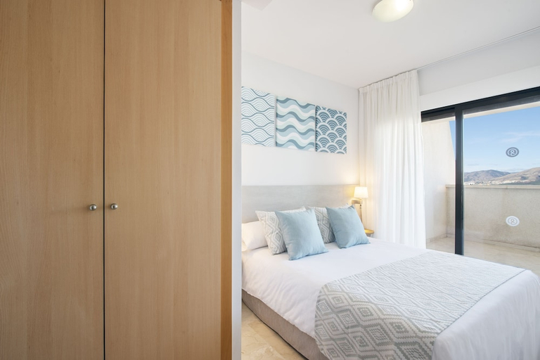 Bedroom 3, Pierre & Vacances Benidorm Horizon, Alicante