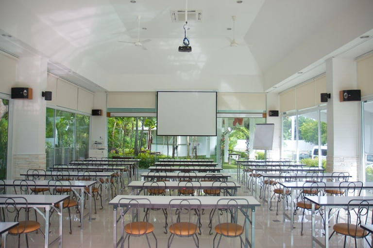 Food & Drinks 4, Charn Residence, Muang Chon Buri