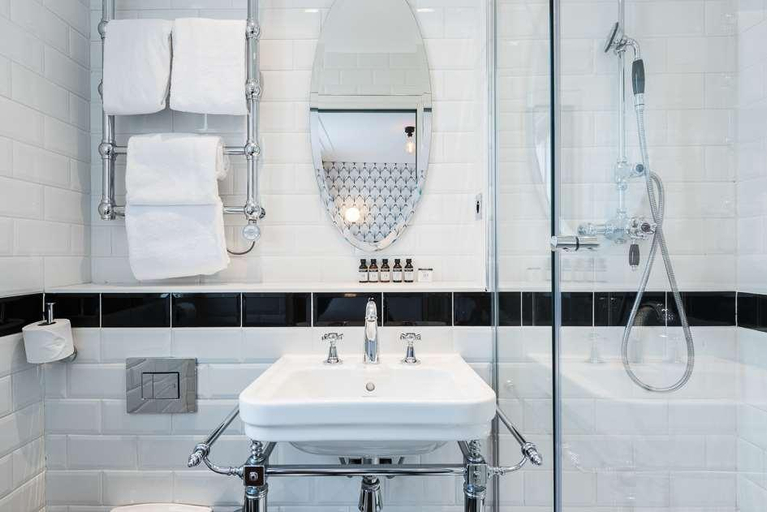 Bathroom 4, Hotel Léna Paris, Paris