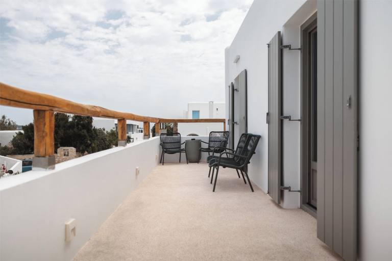 Balcony 3, Siora of Paros - Ammiralis & Castelis, South Aegean