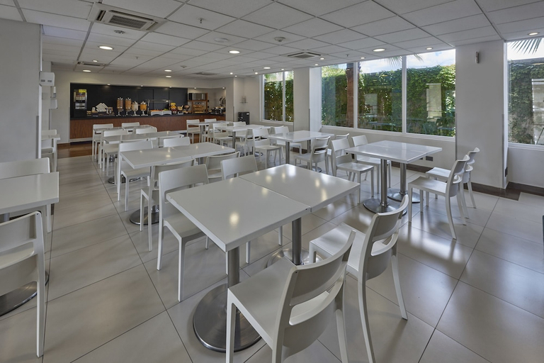 Food & Drinks 4, City Express by Marriott Queretaro Jurica, Querétaro