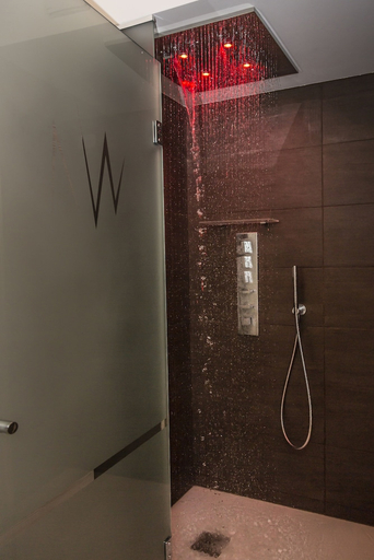 Bathroom 4, White Angel Hotel, Aosta