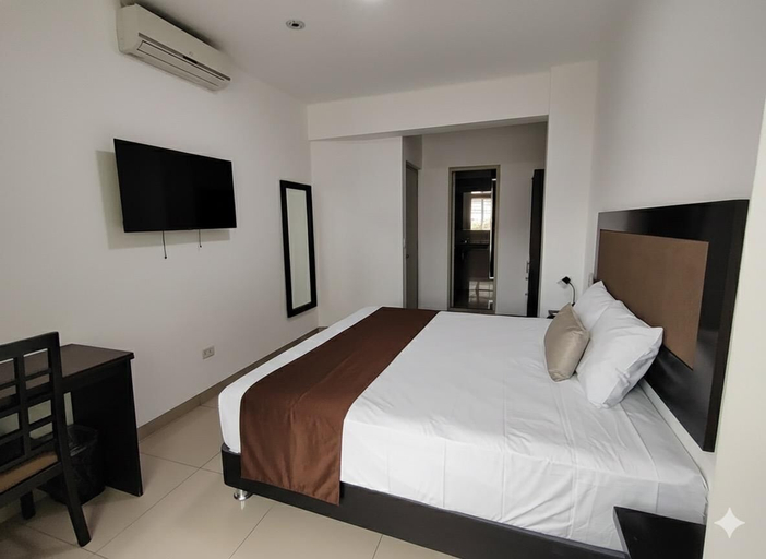 Room 2, Hotel Win & Win, Piura