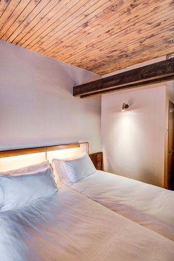 Others 4, Hotel van de Vijsel, Amsterdam