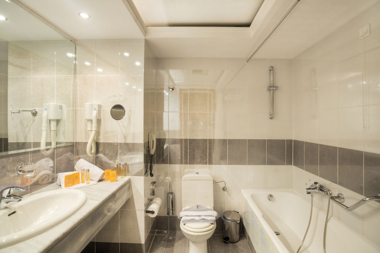 Bathroom 5, Kipriotis Village Resort, South Aegean