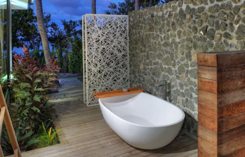 Bathroom 5, Vomo Island Resort, Ba