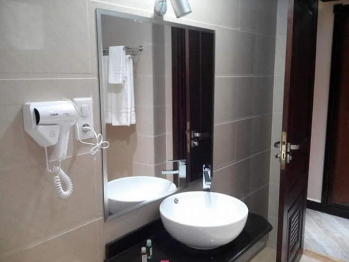 Bathroom 4, Assala Hotel, Oran