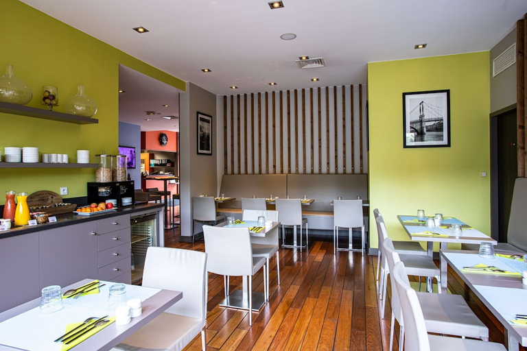 Food & Drinks 5, Adonis Lyon Dock Ouest, Rhône