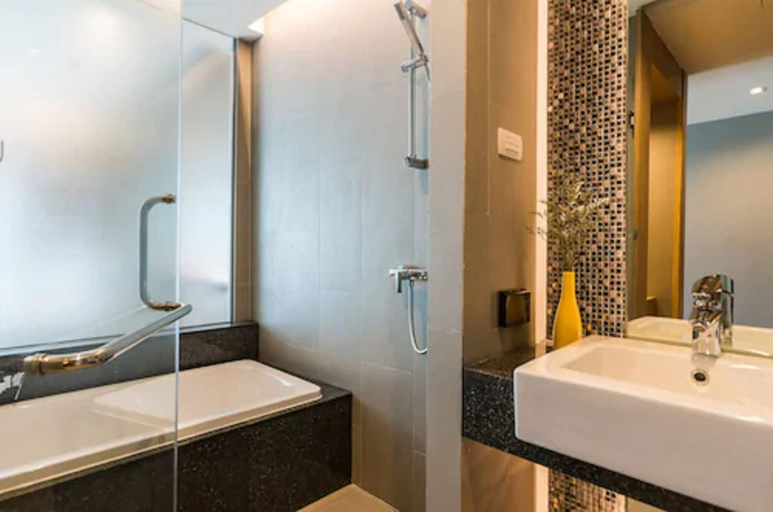 Bathroom 4, Sea Me Spring Tree Hotel, Pattaya