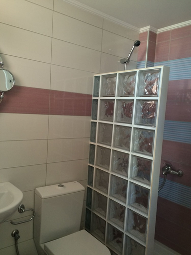 Bathroom 5, Pleasure Beach Hotel, Crete
