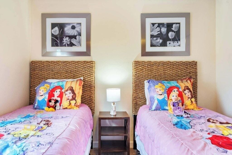 Room 2, Sugar Palm Place 6 Bedroom Home, Osceola