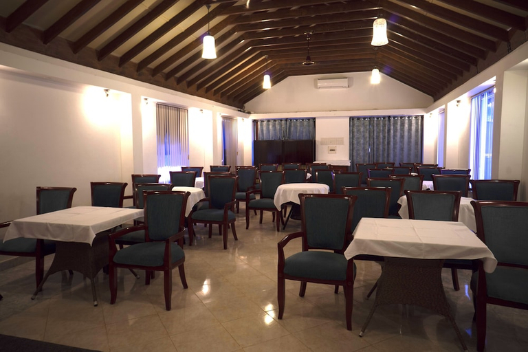 Food & Drinks 4, Colonia Santa Maria, A Club M Associate, North Goa
