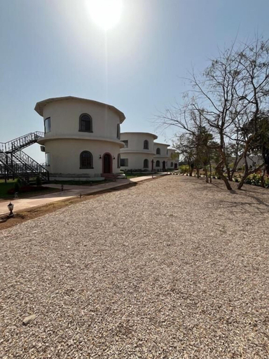 Property grounds 2, Narwar Lakefront Resort, Shivpuri