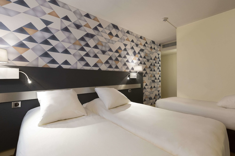 Bedroom 2, Comfort Hotel Paris Porte d Ivry, Val-de-Marne