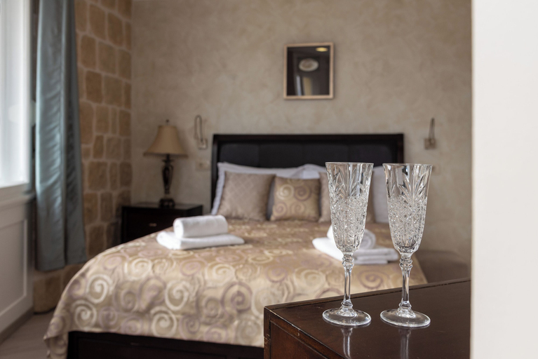Room 2, Queen Teuta Luxury Rooms Split, Split