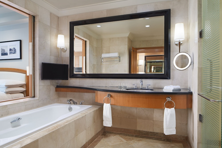 bathroom 12