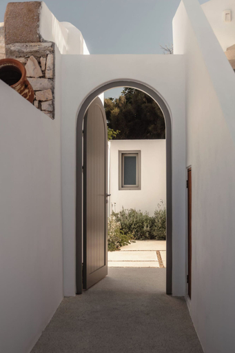 Exterior detail 4, Siora of Paros - Ammiralis & Castelis, South Aegean