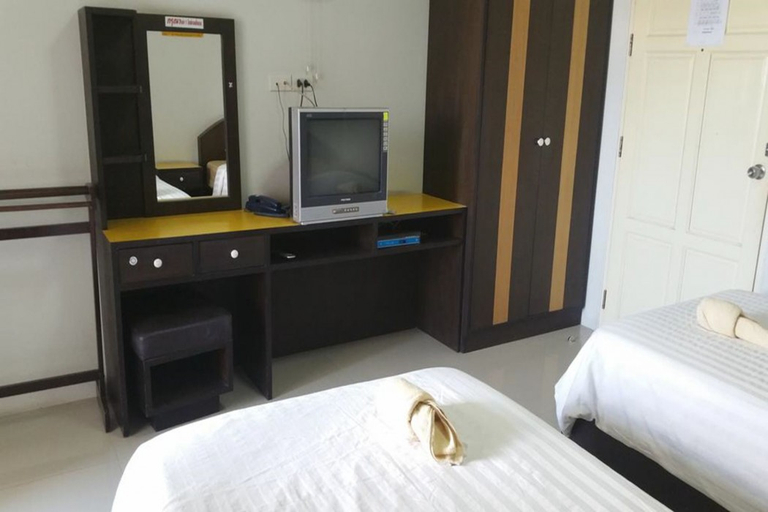 Bedroom 2, Charoen Apartment Hotel Trang, Muang Trang