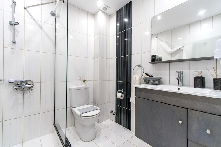 Bathroom 4, Palotel Gouvia Hotel, Ionian Islands