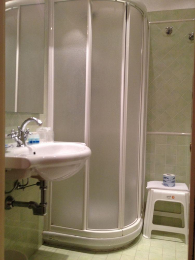 Bathroom 4, Hotel San Francisco, Lucca