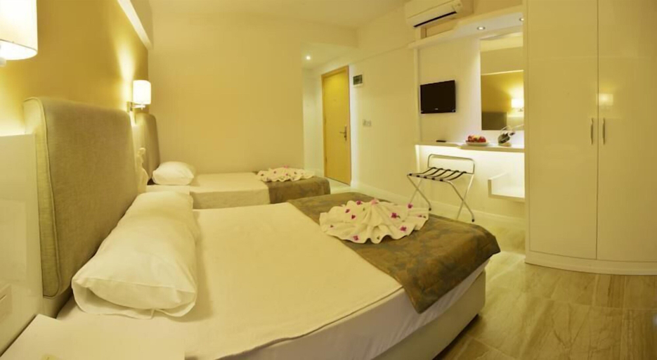 Bedroom 4, Maris Beach Otel, Marmaris