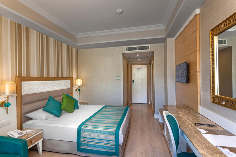 Bedroom 2, Karmir Resort And Spa Hotel, Kemer