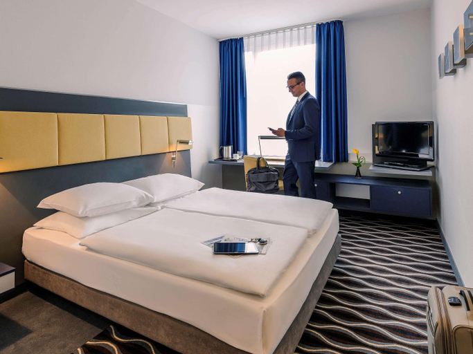 Bedroom 4, Mercure Hotel Frankfurt Eschborn Helfmann Park, Main-Taunus-Kreis