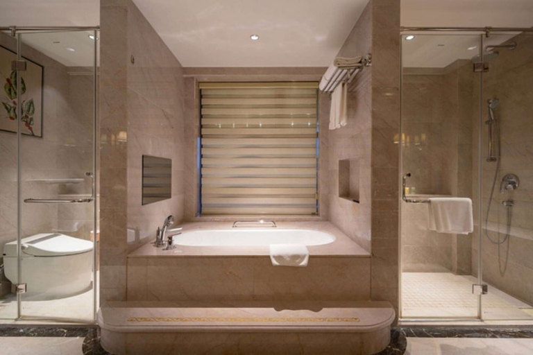 Bathroom 5, Wyndham Grand Xian Residence, Xi'an