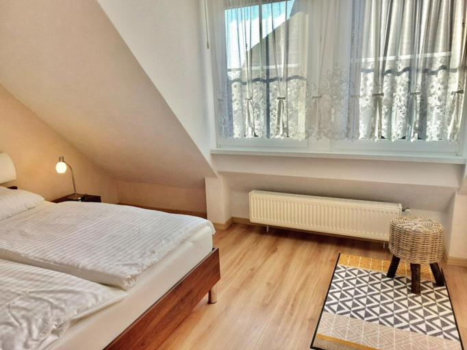 Room 3, Reihenhaus, Dornumersiel, Aurich