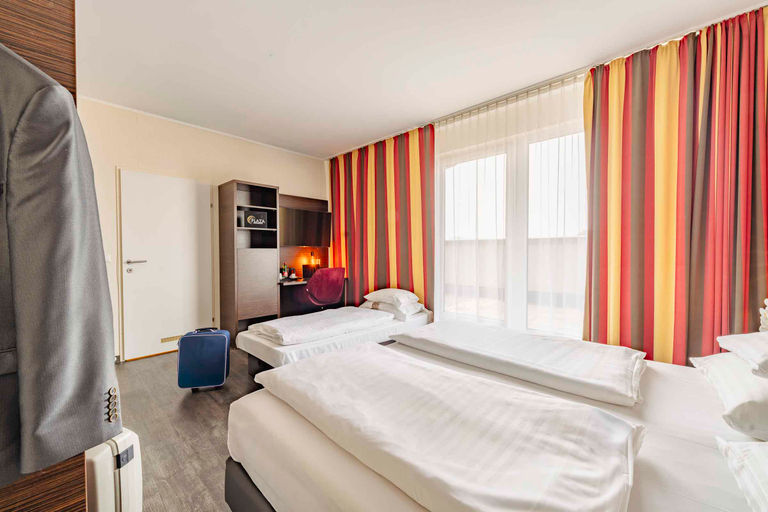 Bedroom 2, Best Western Plus Plaza Hotel Graz, Graz