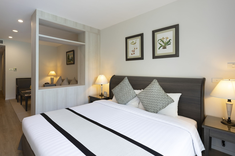 Bedroom 2, Karavel House Hotel Serviced Apartments, Si Racha