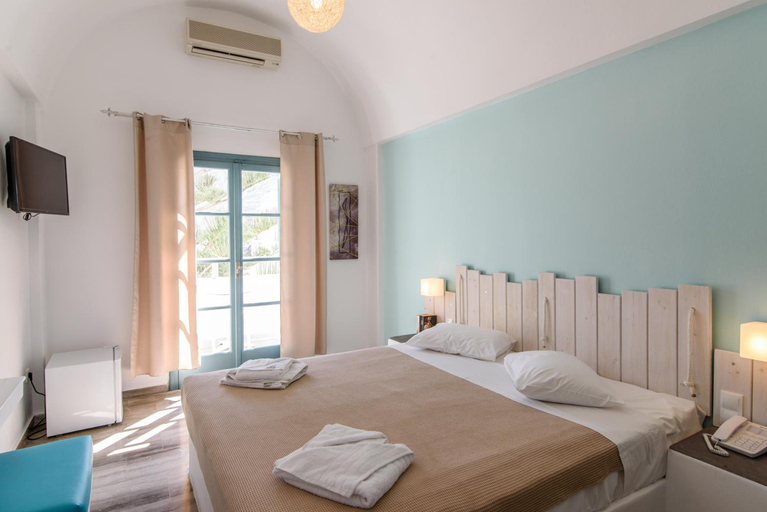 Bedroom 2, Iris Boutique Hotel, South Aegean