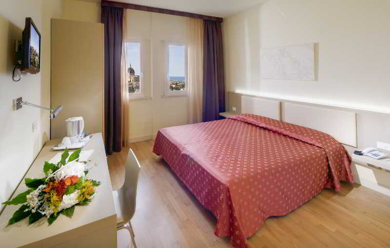 Bedroom 2, San Francesco Hotel, Ancona