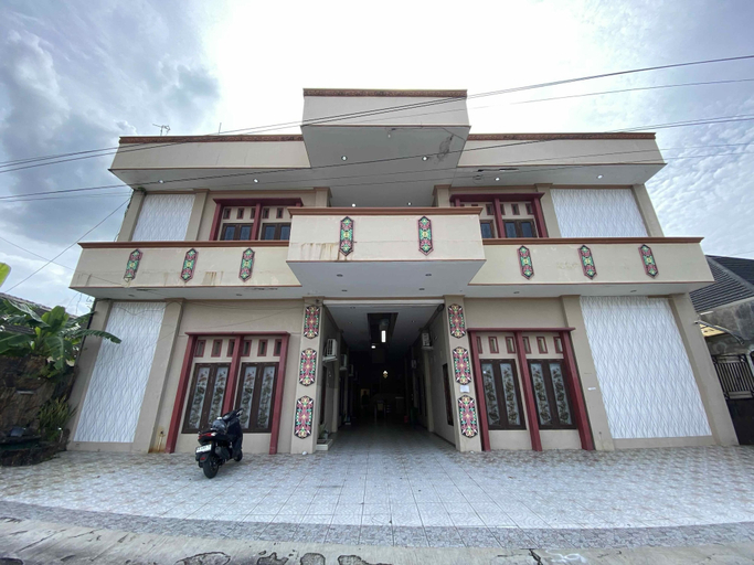 Primary image