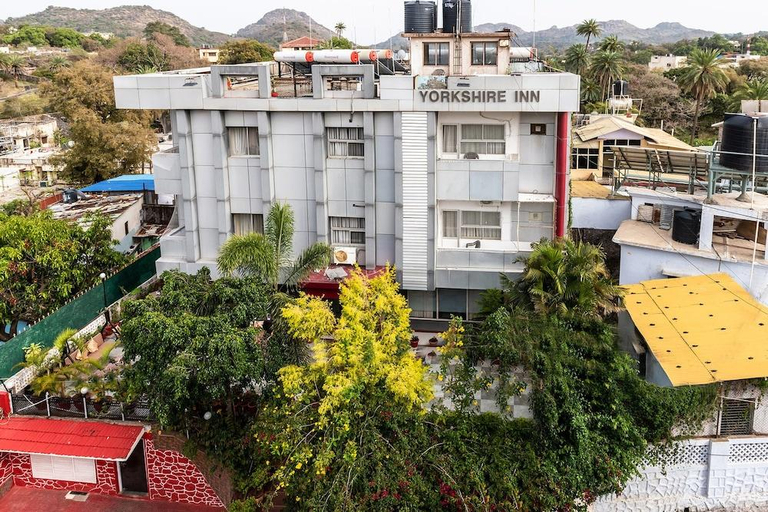Exterior & Views 1, Hotel Yorkshire Inn Mount Abu, Sirohi
