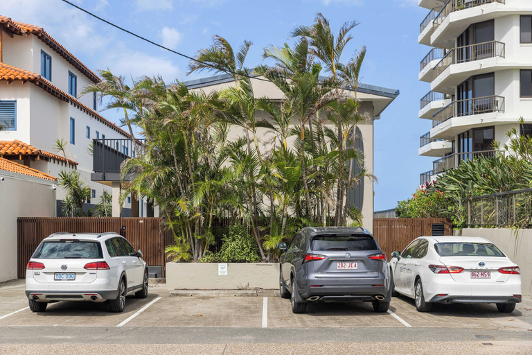 Exterior 2, Thirty Nine Albatross - Apartment 5, Gold Coast