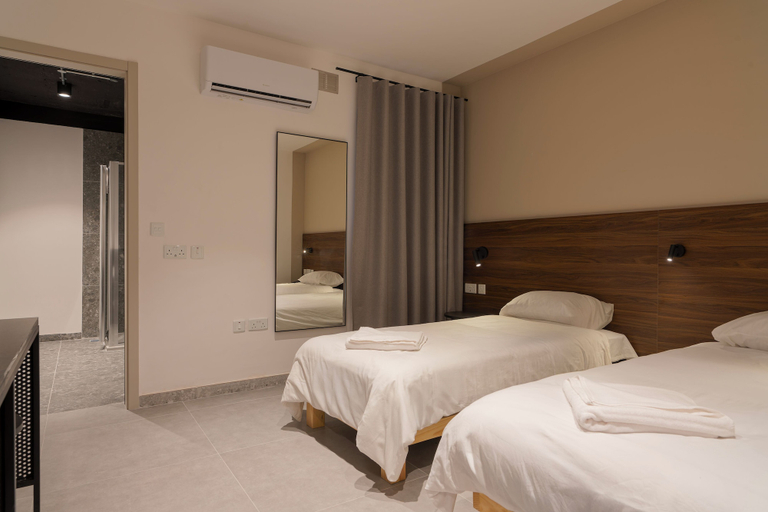 Room 2, Cora Sun Hotel, Saint Paul's Bay