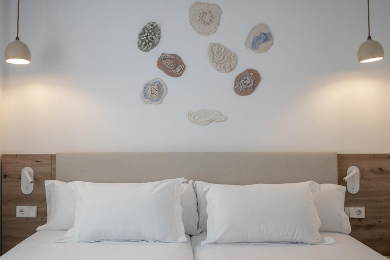 Bedroom 2, Suites Roc Portonova, Baleares