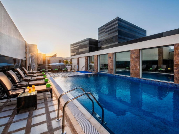 Sport & Beauty 2, Golden Tulip Doha, Doha